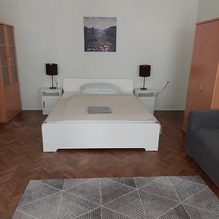 Apartment Quiet Place In The Center